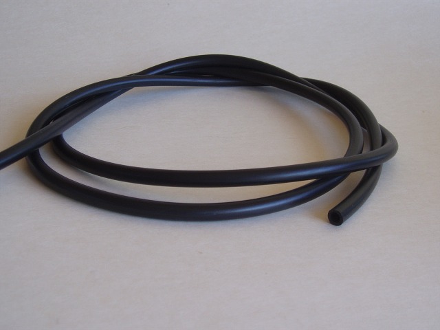 Hadička PUR 5/8 černá el