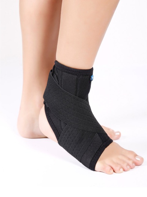 Ortéza hlezna s pelotami PAN 8.01