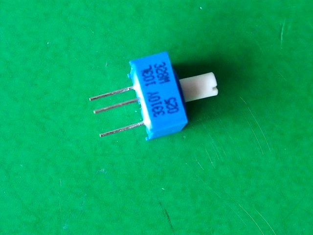 Potenciometr 3310Y-025-103