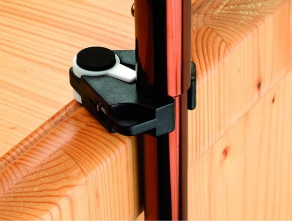 Držák holí a berlí univerzální