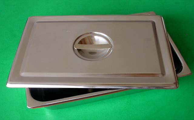 Miska na nástroje s víkem a držadlem U015